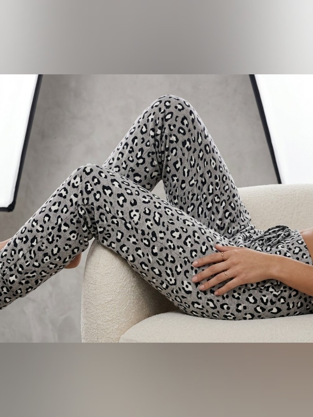 Secret Treasures Gray & Black Leopard Print Pajama Joggers
